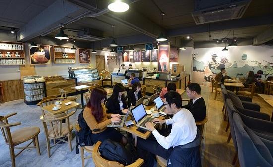 Kinh nghiệm kinh doanh cafe take away - Những yếu tố tạo ra sự khác biệt 