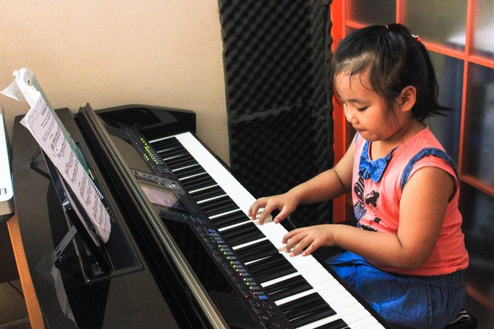 Kinh doanh khoá học âm nhạc cho trẻ nhỏ