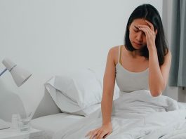 Cách cấp cứu cho làn da khi bạn thường xuyên bị mất ngủ
